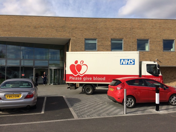 The blood donation van visits Rose Hill community centre by Chris Jacques.JPG